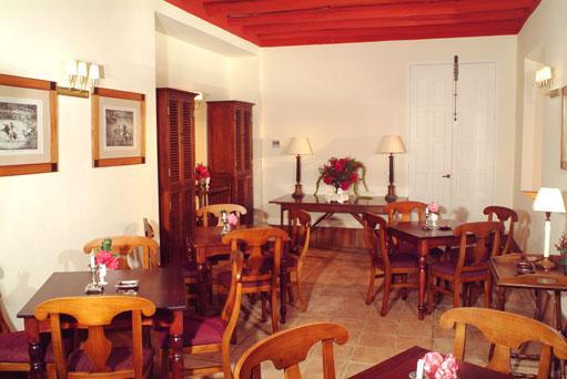 Hotel De Valdezufre Aracena